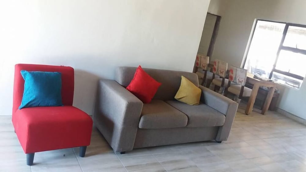 Фото Makgovango Luxury Inn