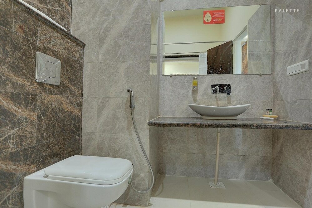 Фото Hotel Amrit Manthan