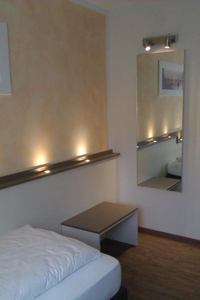 Фото Central Hotel Garni