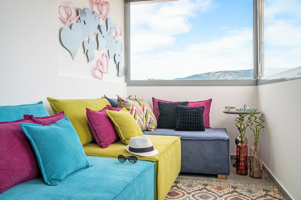 Фото Mythos Luxury Suites