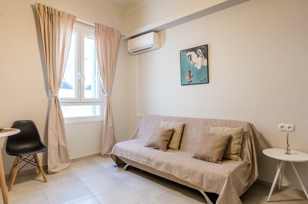 Фото The Central Boutique Αpartments