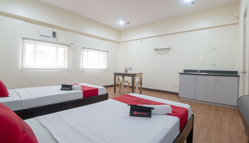 Фото RedDoorz near SM Manila