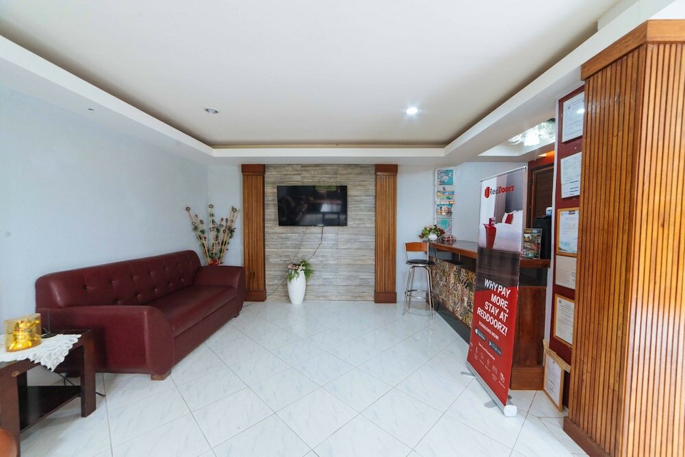 Фото RedDoorz @ City Market Tagaytay