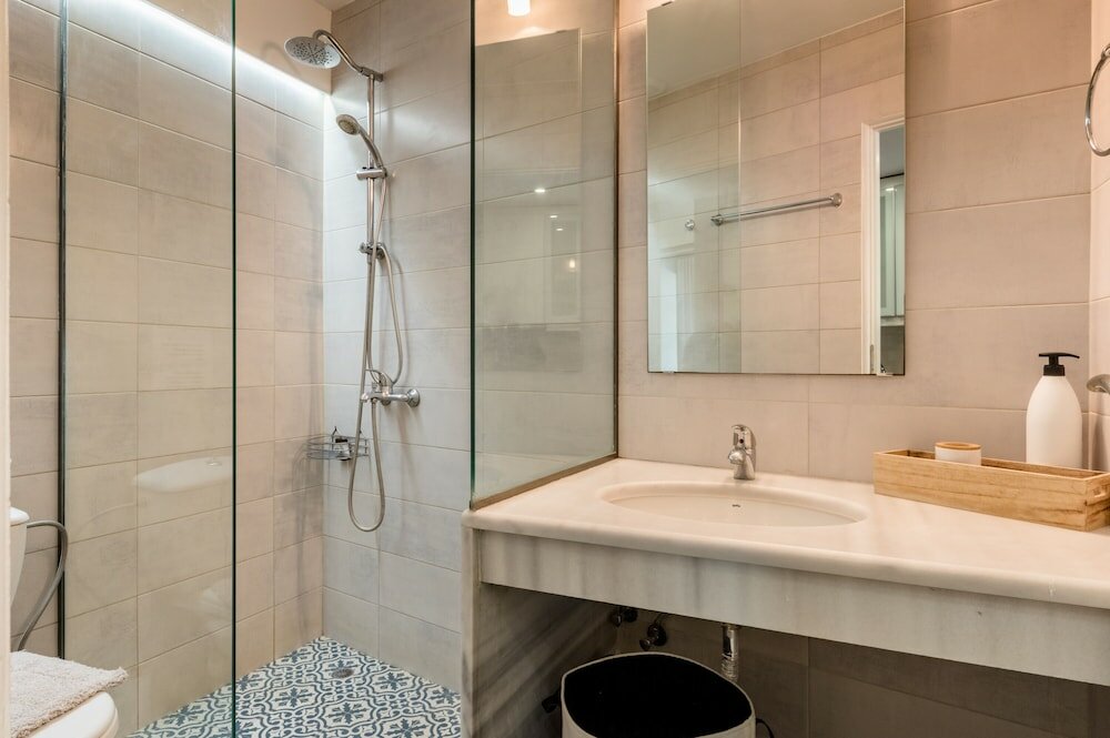 Фото The Central Boutique Αpartments