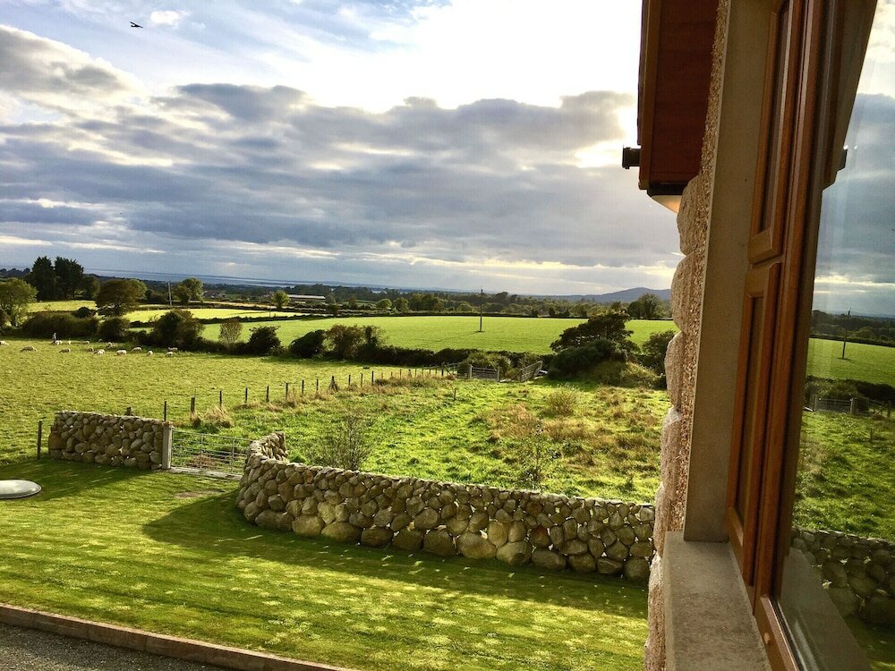 Фото Mourne Country House