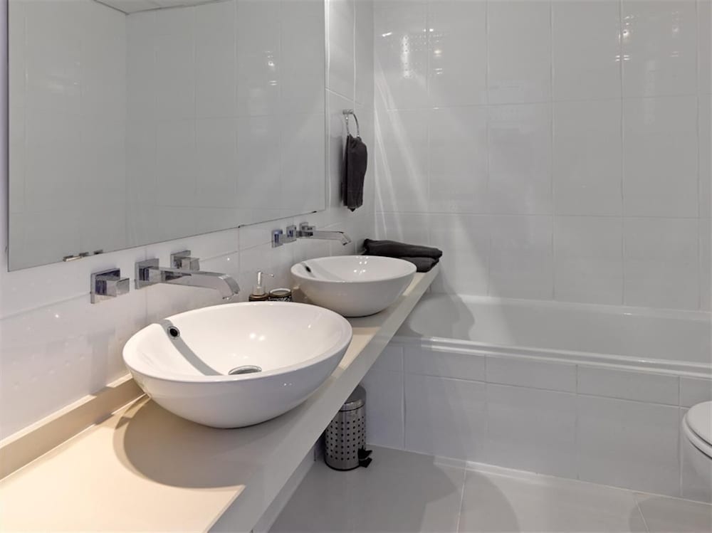 Фото Great Beach Side Villa – Semi Heated Pool