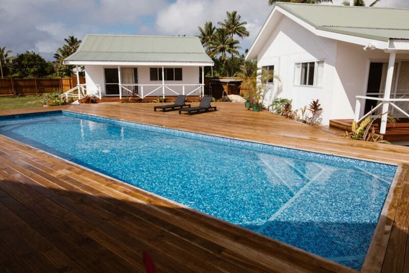 Гостиница Charlie's Villas