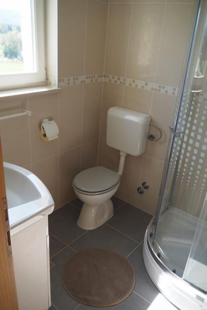 Фото AD Astra House