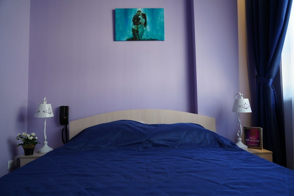 Фото Макхолл