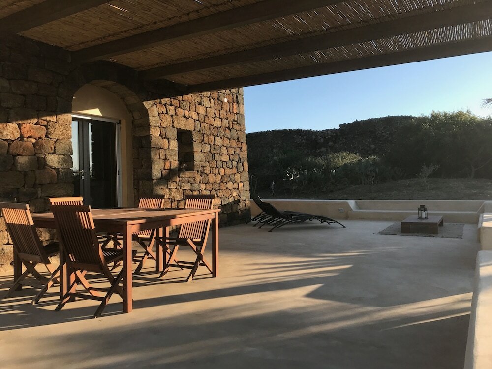 Фото I Dammusini di Pantelleria