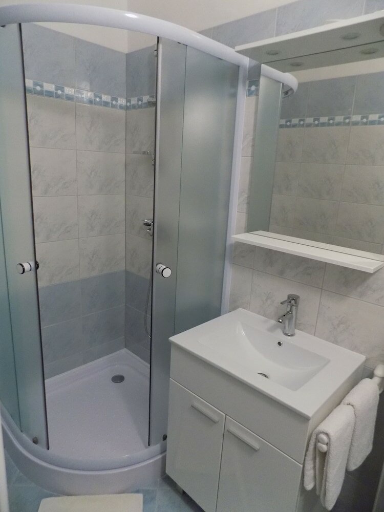 Фото Rooms and apartments Galeb