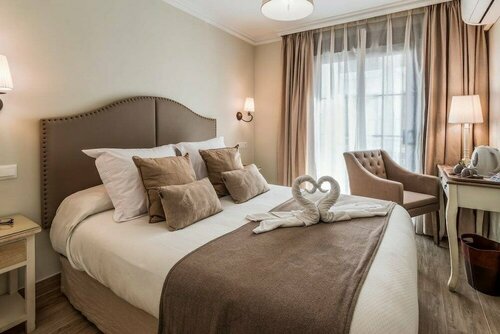 Внешний вид отеля Hostal Boutique Plaza Cantarero в Нерхе, фото 3
