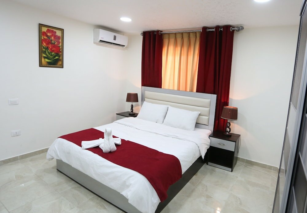 Фото 7Boys Hotel