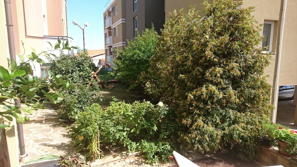 Фото Family Hotel Kandrovi