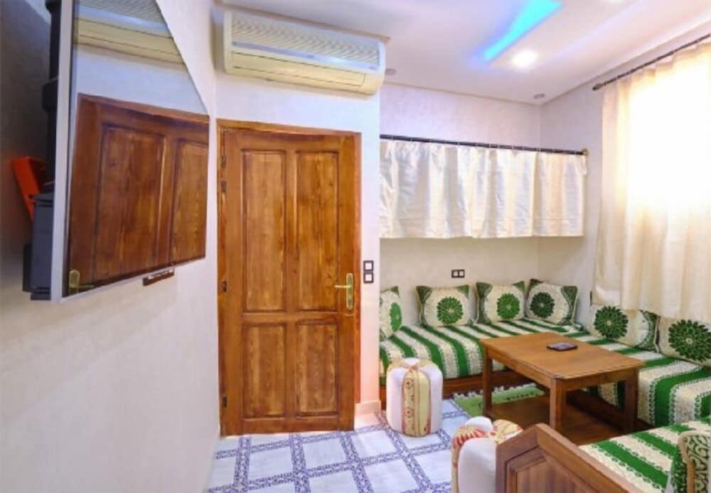 Фото Hôtel Central Palace