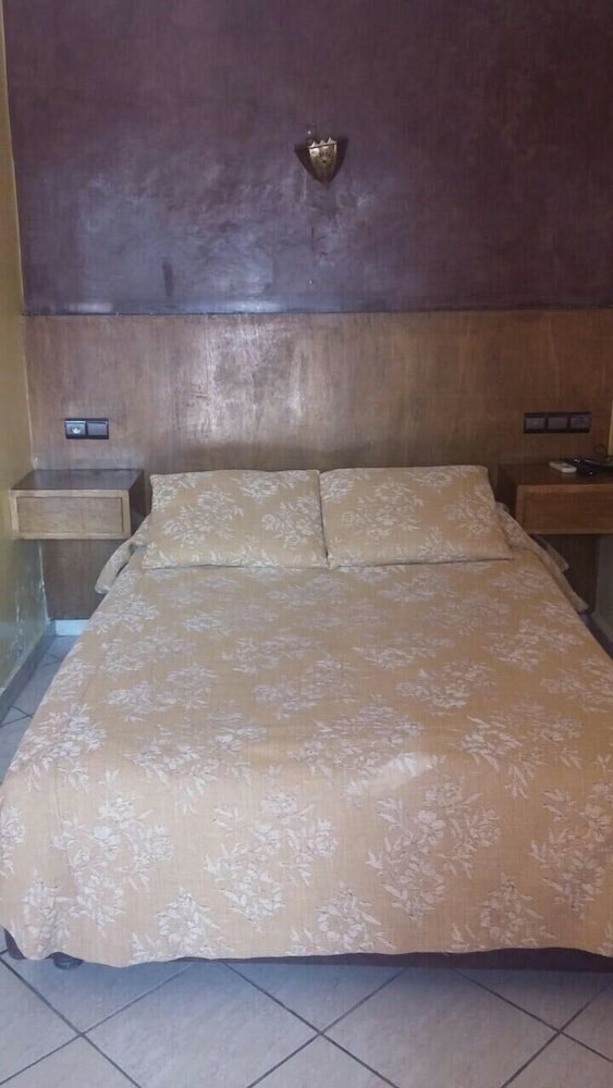 Фото Hôtel Farouk