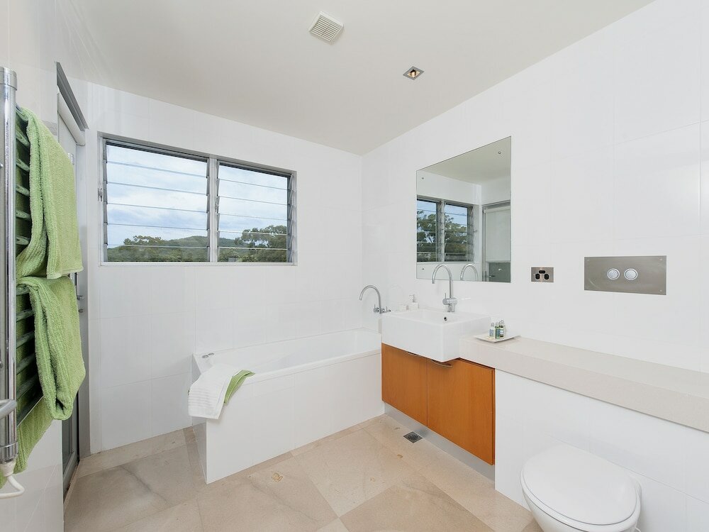 Фото The Penthouse at Little Beach