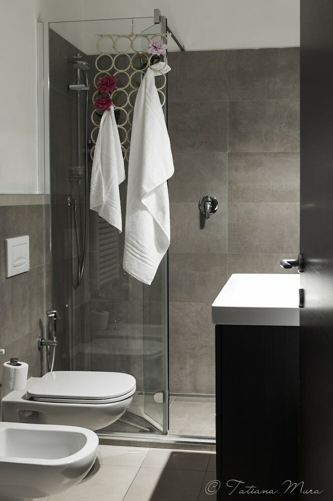 Фото 051 Room & Breakfast