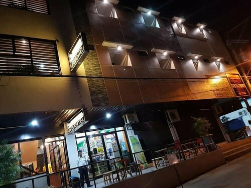 Гостиница Urbantel Hotel в Лусене