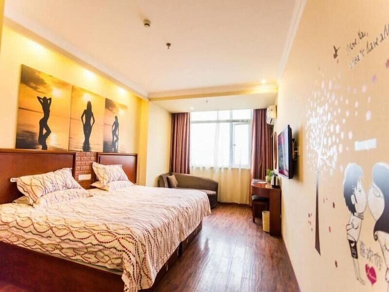 Гостиница GreenTree Inn Zhenjiang Danyang Wanshan Park Express Hotel