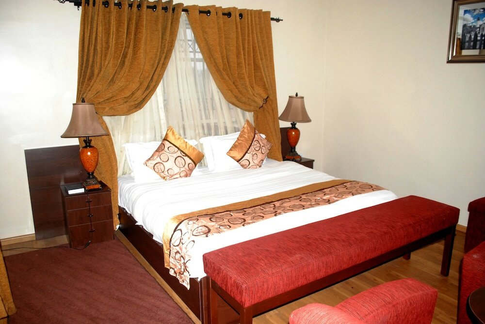 Фото Grand Inn & Suites