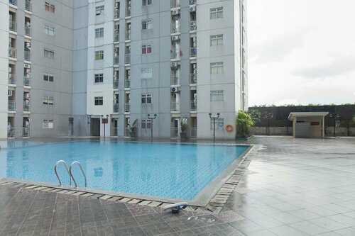 Гостиница RedDoorz Apartment @ Manyar Street в Сурабае