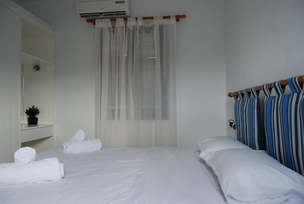 Фото Okirroi Villas