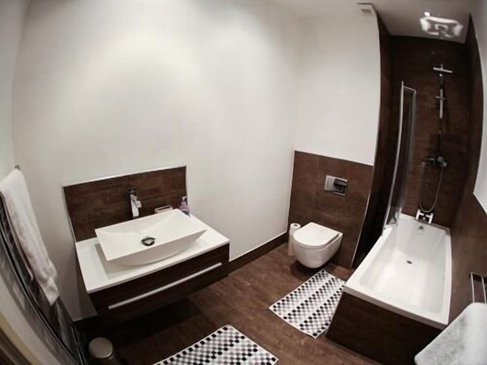 Фото Alexander Apartments Northcliffe