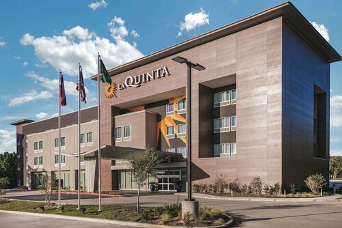 Гостиница La Quinta Inn & Suites by Wyndham Dallas - Richardson в Ричардсоне