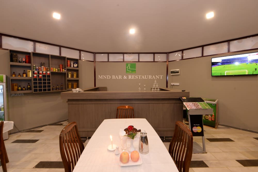 Фото Min Nandar Garden Hotel