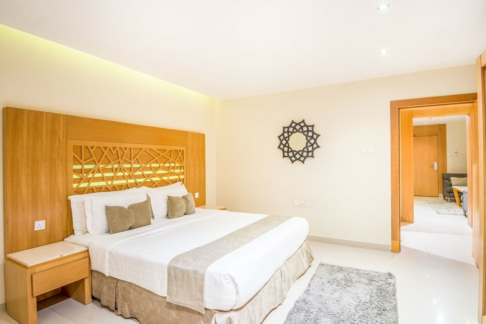 Фото Nayyara Specialist