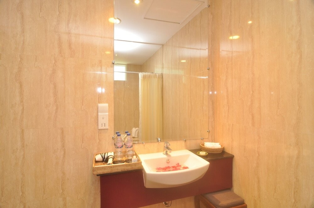 Фото Kaytumadi Dynasty Hotel