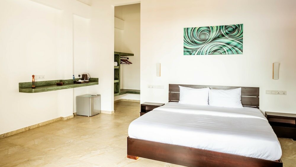 Фото Green Parrot Beach Resort