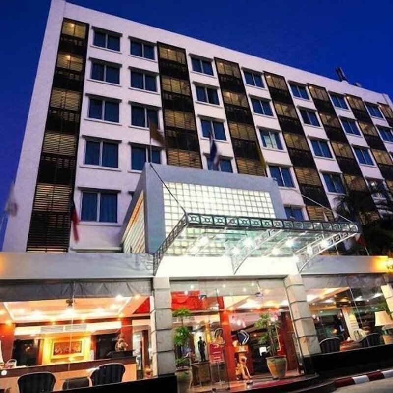 Гостиница The Airport Hotel в Накхонратчасиме