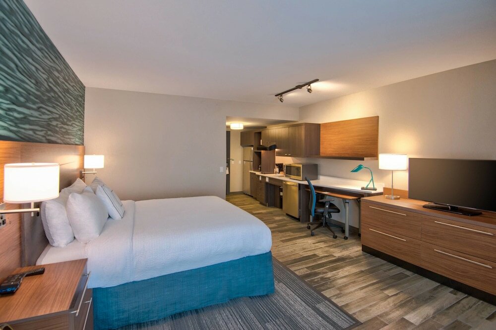 Фото TownePlace Suites by Marriott Miami Airport