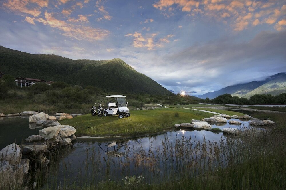 Фото Hilton Linzhi Resort