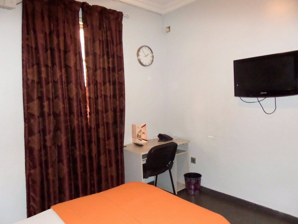 Фото Precinct Comfort Services, Yaba