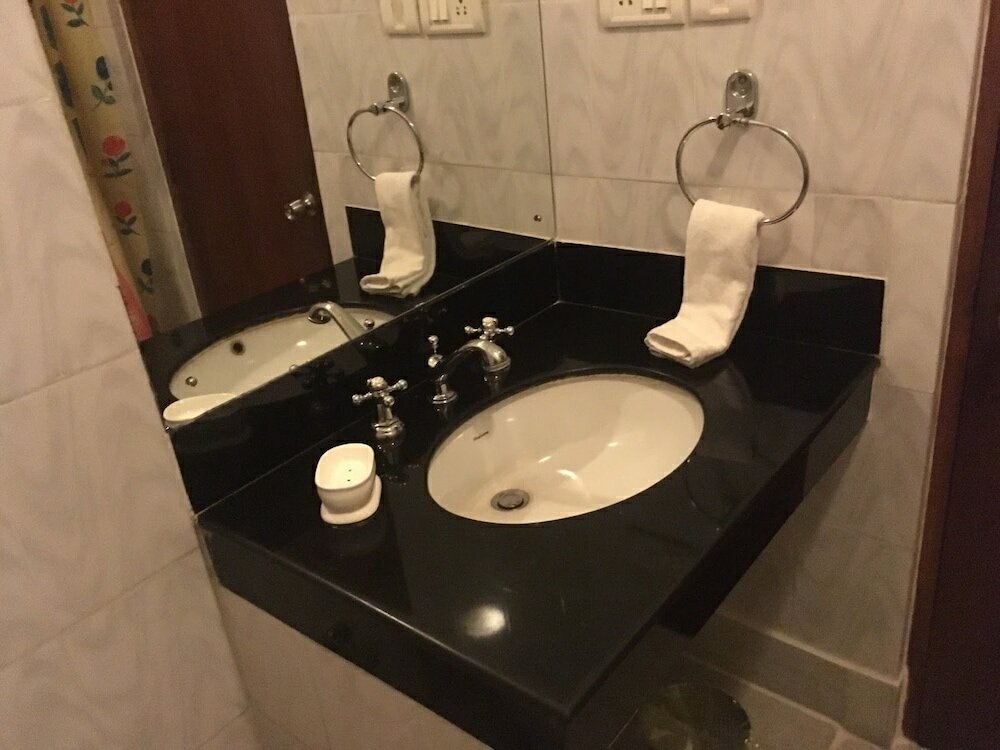 Фото Tashi Namgay Grand