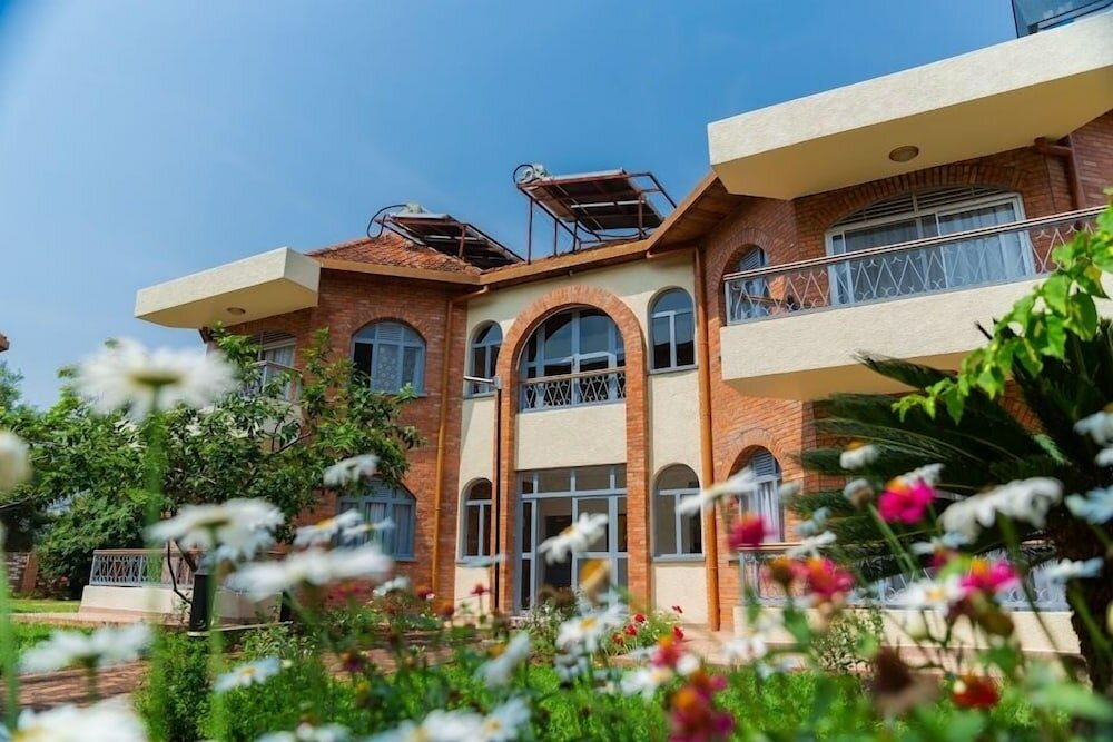 Фото Hotel Chez Lando