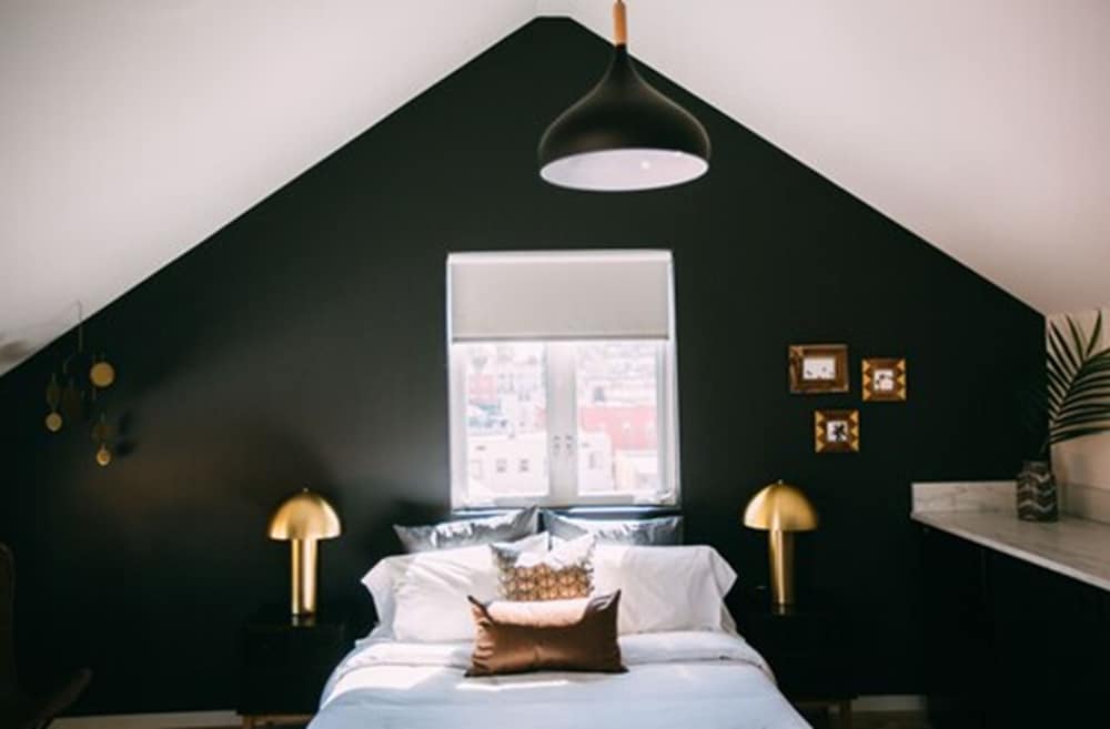 Фото Noon on Sunset Hill