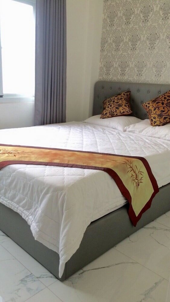 Фото Lyna Apartment