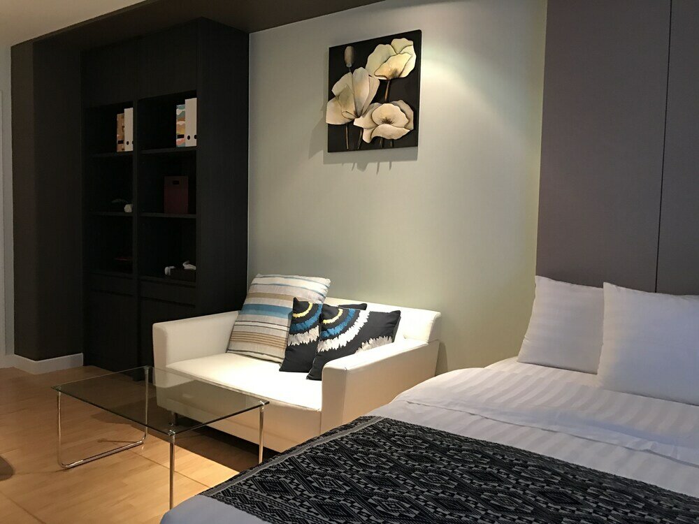 Фото The Link Onnut by May