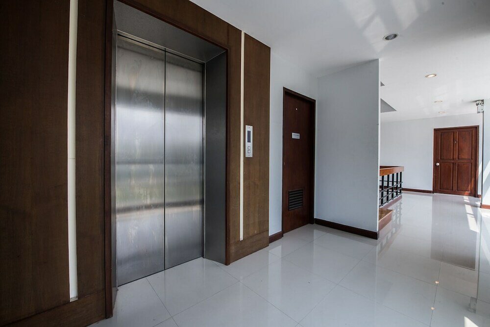 Фото Sea Breeze Residence