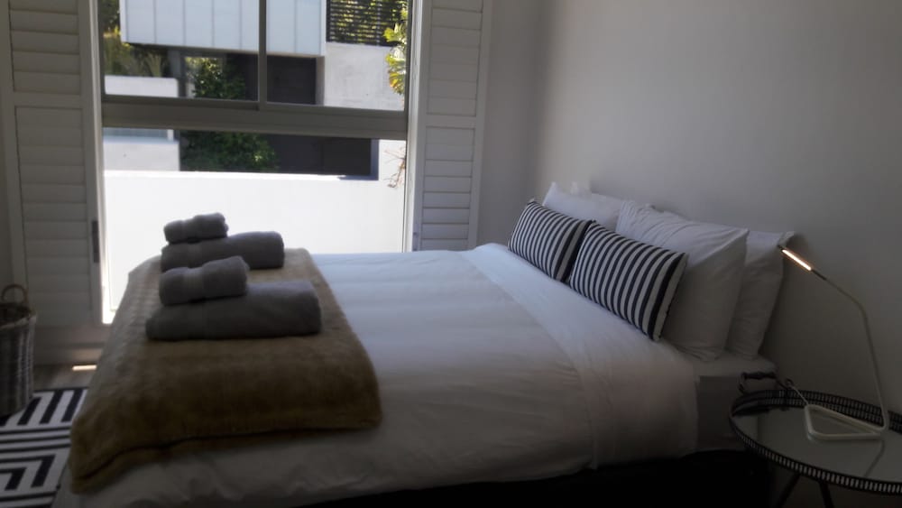 Фото Camps Bay Apartment