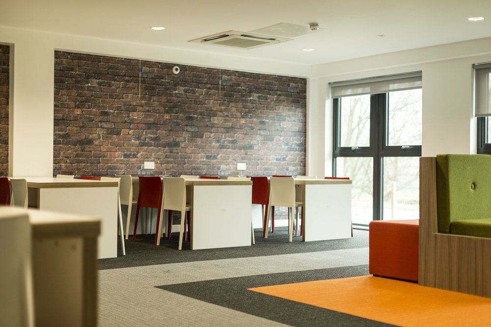 Фото Peel Park Quarter - Campus Accommodation