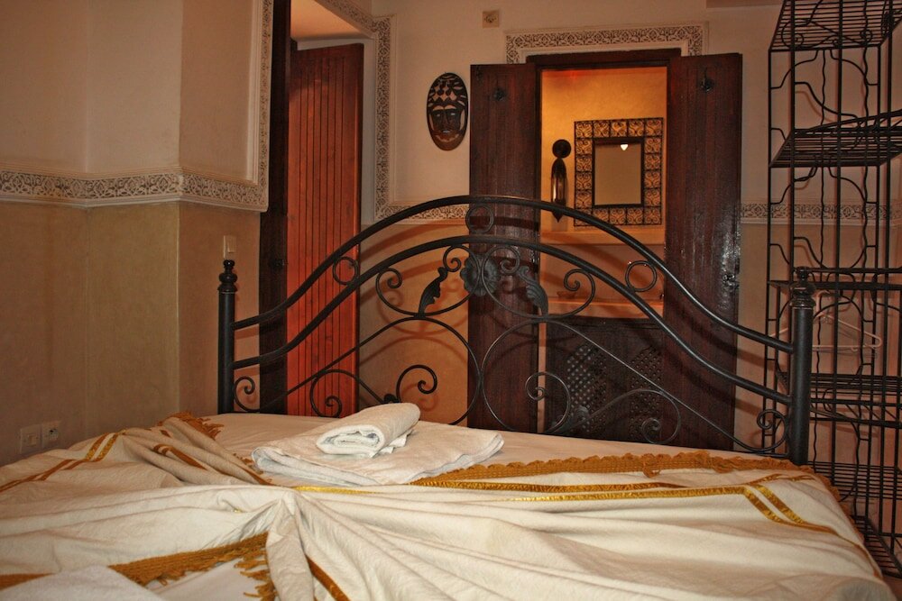 Фото Riad Bousskri