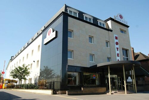 Гостиница Savera Hotel South Ruislip в Лондоне