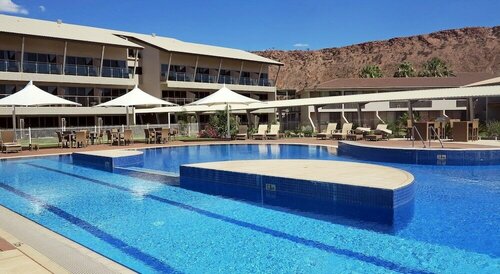 Внешний вид отеля Crowne Plaza Alice Springs Lasseters, an Ihg Hotel в Мпветьерре, фото 1
