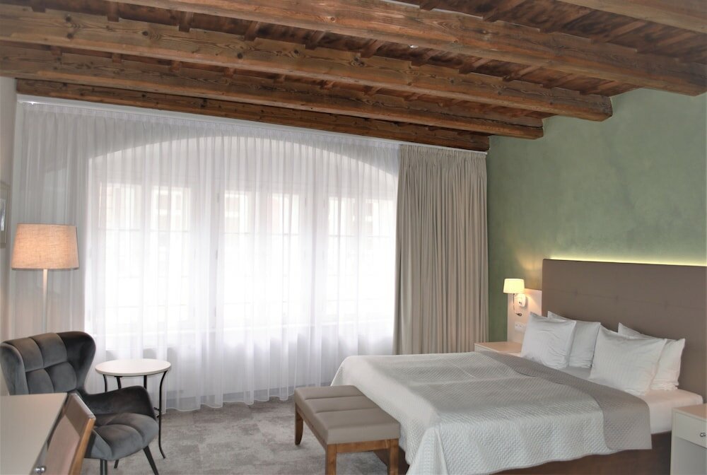 Фото The Golden Wheel