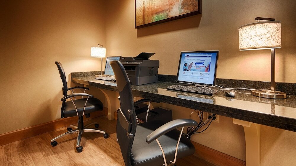 Фото Best Western Plus University Inn